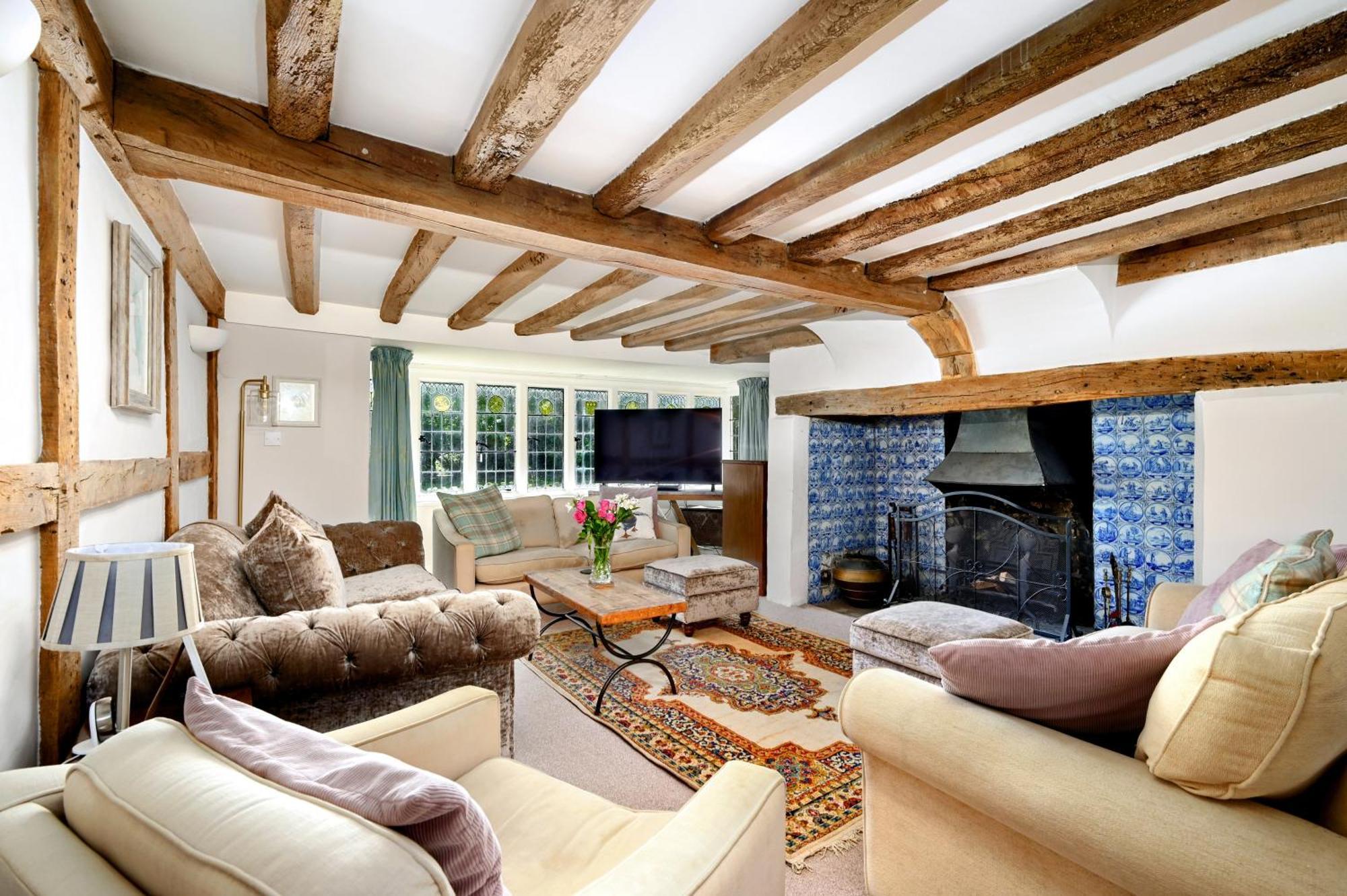 Walnut Tree House Villa Rustington Exterior photo